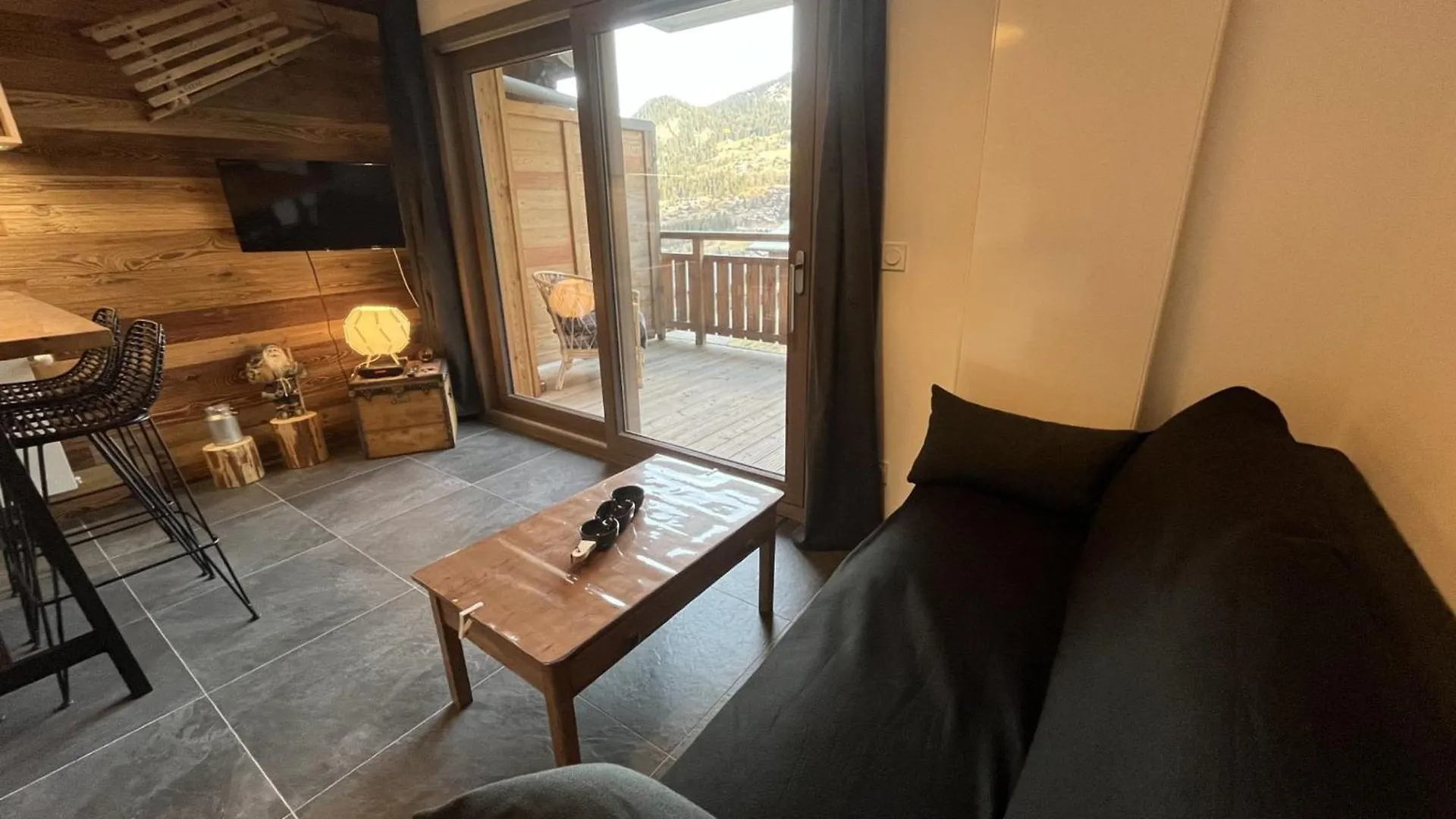 Apartment Chatel: Appartement Neuf 4 Pers, Terrasse, Parking, Local A Skis, Wifi, Menage Inclus - Fr-1-198-261